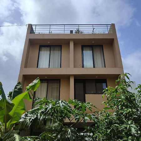 Rising Dust Villa Lonavala Eksteriør bilde